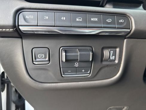 Used 2021 Cadillac Escalade ESV Sport Platinum w/ LPO, ONYX Package image 25