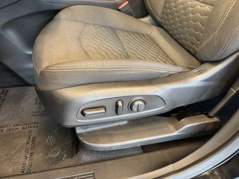 Used 2021 Chevrolet Equinox LT AWD/4WD image 14