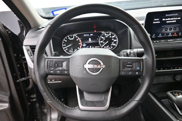 Used 2025 Nissan Rogue SV AWD/4WD image 20