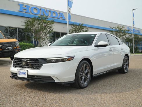 Used 2023 Honda Accord EX-L image 1