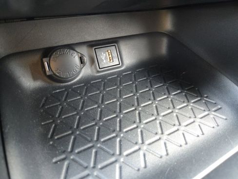 Used 2024 Toyota RAV4 LE image 37