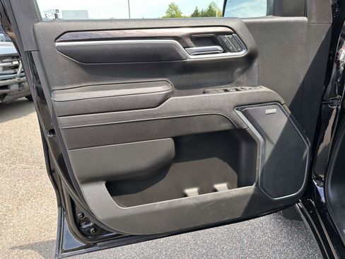 Used 2023 Chevrolet Silverado 1500 LTZ w/ Technology Package AWD/4WD image 9