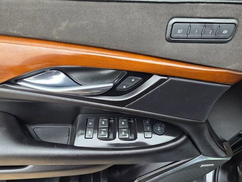 Used 2019 Cadillac Escalade Premium Luxury image 29