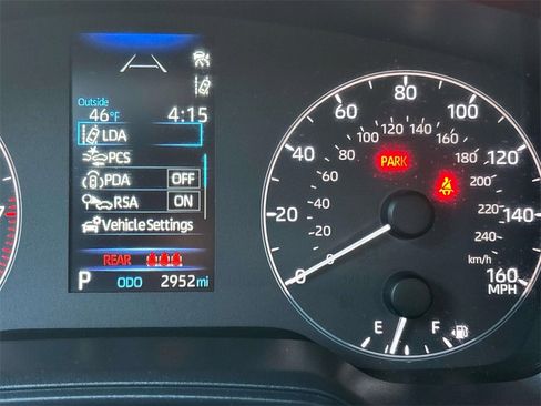 Used 2025 Toyota Corolla LE image 22