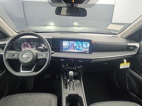New 2026 Nissan Kicks SV w/ Charging Package image 25