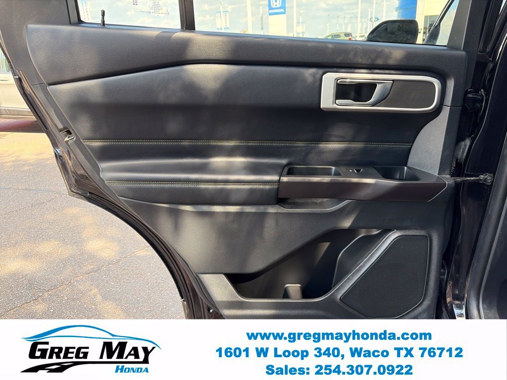 Used 2020 Ford Explorer XLT w/ Equipment Group 202A RWD image 19