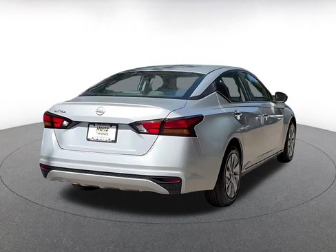 Used 2024 Nissan Altima 2.5 S FWD image 14