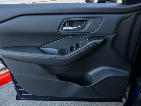 New 2026 Nissan Rogue SV image 23