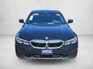 Used 2021 BMW 330i Sedan w/ Parking Assistance Package RWD video 2