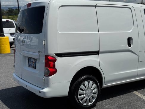 Used 2021 Nissan NV200 SV w/ Back Door Glass Package image 38