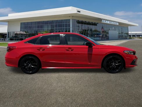 Used 2022 Honda Civic Sport image 12