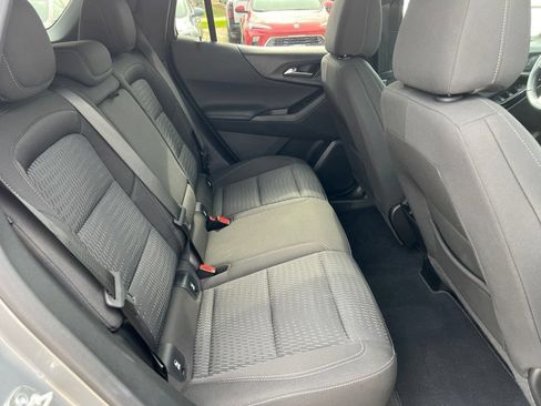 Used 2025 Chevrolet Equinox LT AWD/4WD image 38