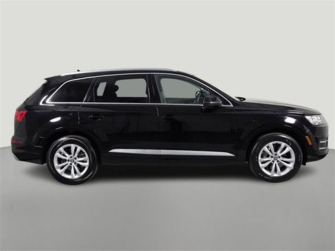 Used 2019 Audi Q7 3.0T Premium Plus image 7