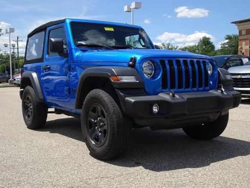 Used 2024 Jeep Wrangler Sport AWD/4WD image 30