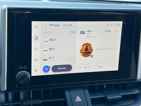 Certified 2025 Toyota RAV4 XLE image 18