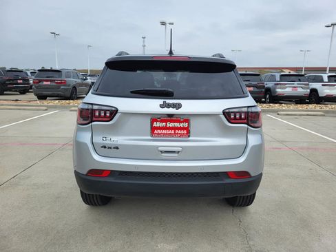 New 2026 Jeep Compass Limited image 4