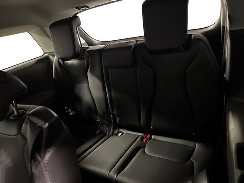 New 2026 Kia Carnival FWD image 28