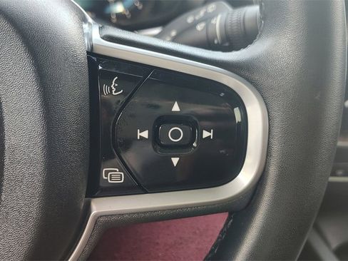 Certified 2023 Volvo XC60 B5 Plus w/ Climate Package image 16