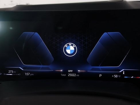 Used 2024 BMW X5 xDrive40i w/ Parking Assistance Package image 38