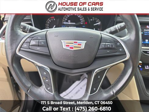 Used 2017 Cadillac XT5 Premium Luxury AWD/4WD image 27