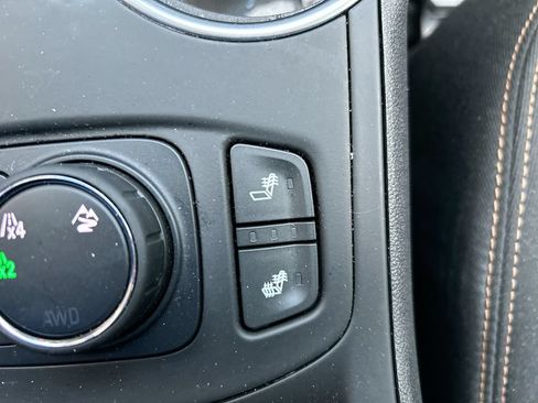 Used 2020 GMC Terrain SLE w/ Driver Convenience Package AWD/4WD image 30