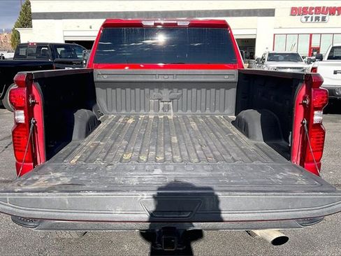 Used 2024 Chevrolet Silverado 2500 LT image 30