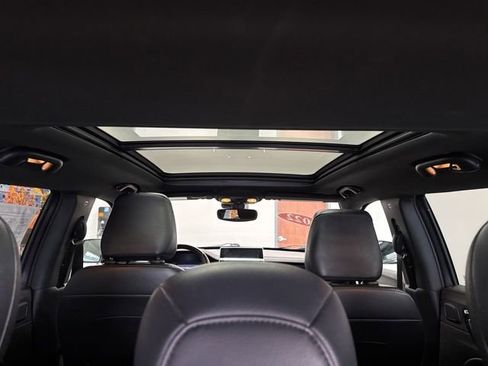 Used 2022 Jeep Compass Altitude w/ Sun and Sound Group image 49