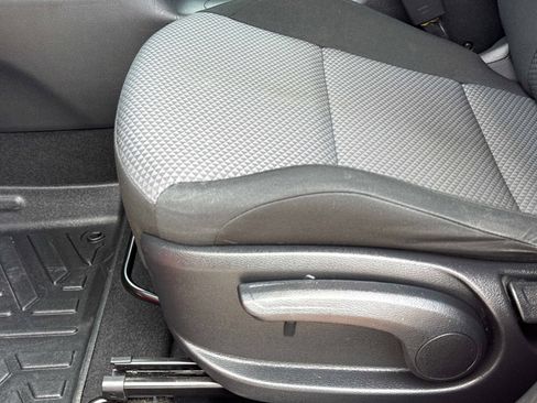 Used 2021 Kia Soul LX FWD image 21