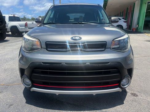 Used 2017 Kia Soul ! FWD image 24