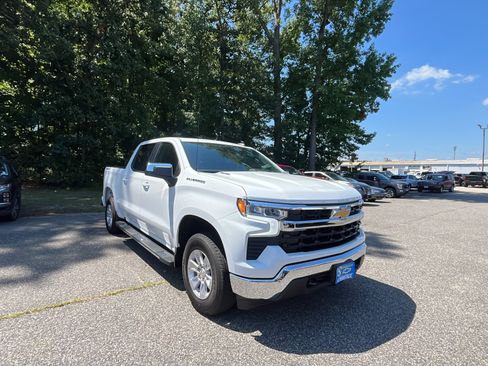 Used 2026 Chevrolet Silverado 1500 LT AWD/4WD image 7