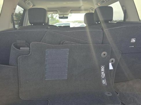 Used 2024 INFINITI QX80 Luxe w/ Cargo Package image 6