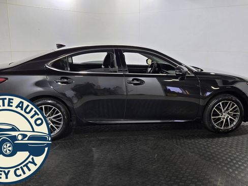 Used 2017 Lexus ES 350 350 image 8