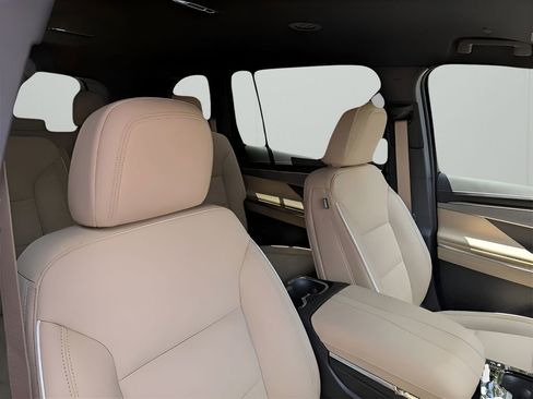 New 2026 Buick Enclave Preferred w/ Power Package image 24