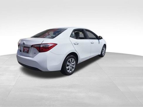 Used 2016 Toyota Corolla LE FWD image 4