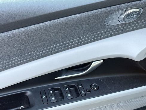 Certified 2023 Hyundai Elantra Limited w/ Cargo Package image 7