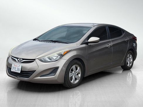 Used 2014 Hyundai Elantra SE FWD image 2