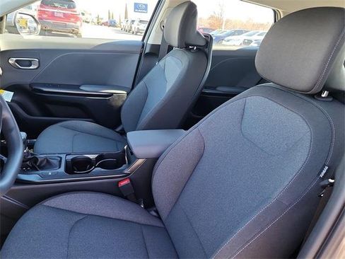 New 2025 Kia K4 LXS image 12