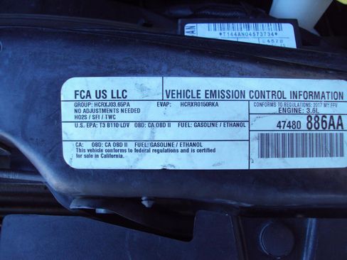 Used 2017 Dodge Grand Caravan SXT image 25