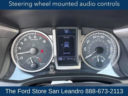 Used 2020 Toyota Tacoma SR5 RWD image 14