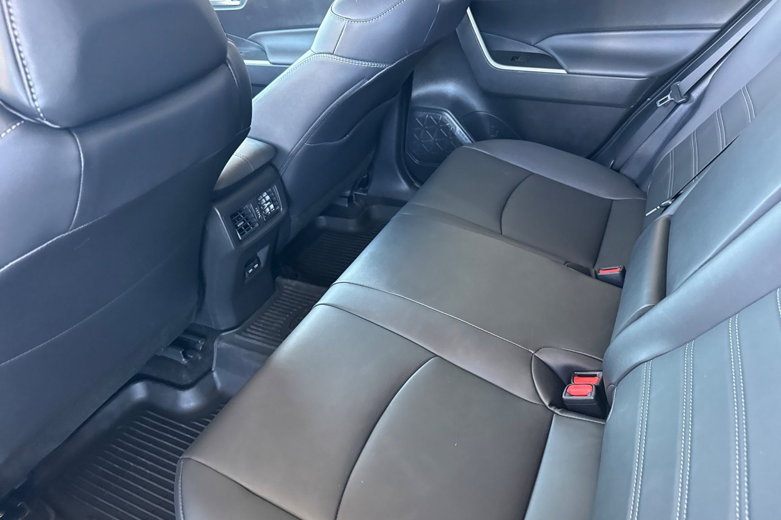 Certified 2025 Toyota RAV4 XLE Premium AWD/4WD image 27