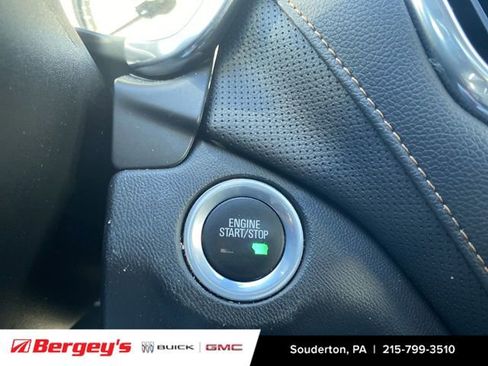 Used 2019 Chevrolet Equinox Premier image 18