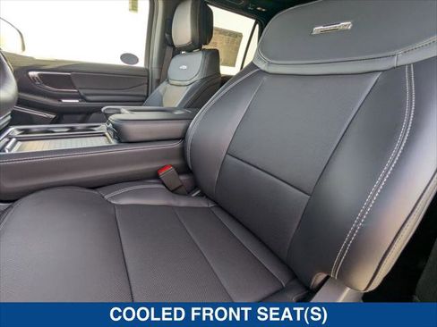 New 2026 Ford Expedition Max Platinum w/ Stealth Appearance Package image 16