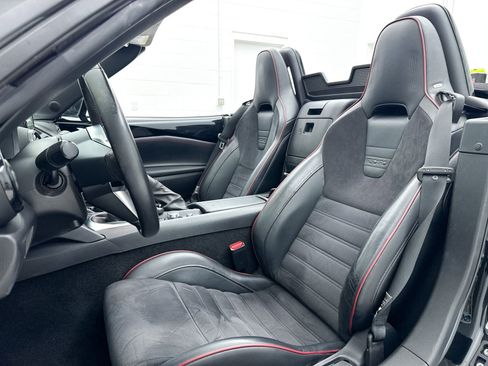 Used 2019 MAZDA MX-5 Miata Club w/ Brembo/BBS Recaro Package image 33