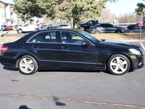 Used 2011 Mercedes-Benz E 350 4MATIC image 3