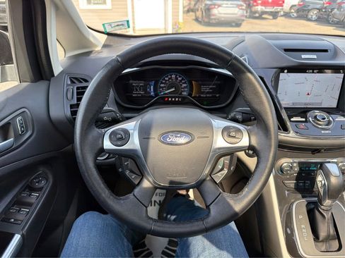 Used 2016 Ford C-MAX Energi SEL w/ Equipment Group 302A FWD image 20