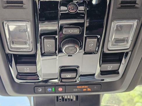New 2026 Chevrolet Tahoe Z71 w/ Comfort Package AWD/4WD image 37