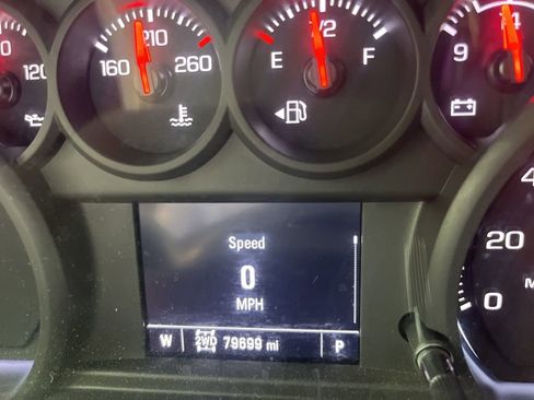 Used 2022 Chevrolet Silverado 2500 Custom w/ Custom Value Package image 33