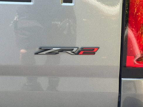 Used 2022 Chevrolet Colorado ZR2 AWD/4WD image 24