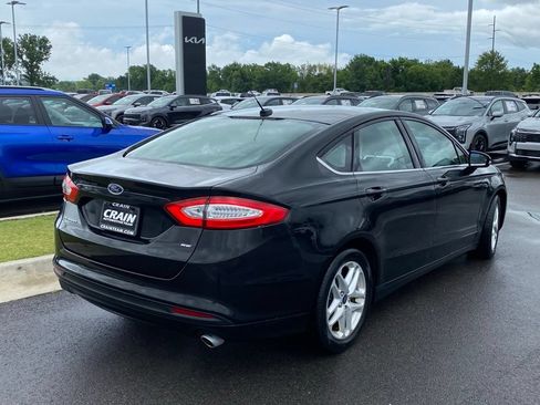 Used 2014 Ford Fusion SE FWD image 7