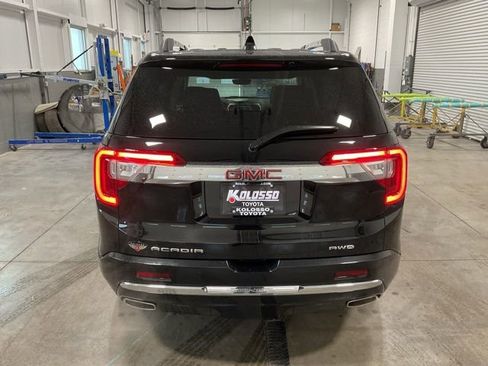 Used 2023 GMC Acadia Denali image 5